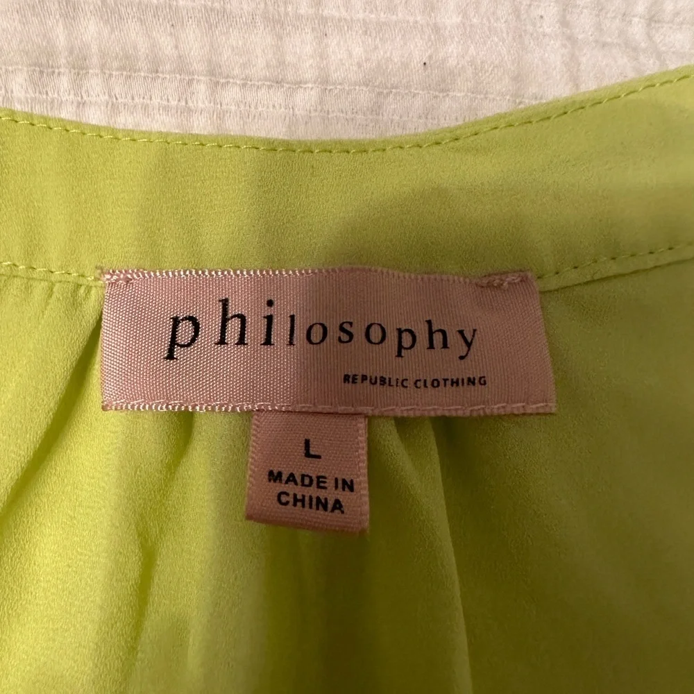 Philosophy Ruffle Short Sleeve Blouse - Size L - Picture 5 of 10